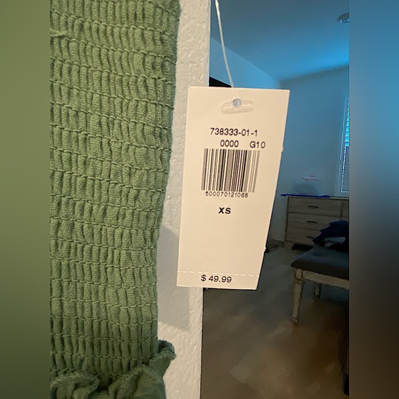 Old Navy.  Size XS.  Green/sage color dress. NWT - Picture 4 of 4